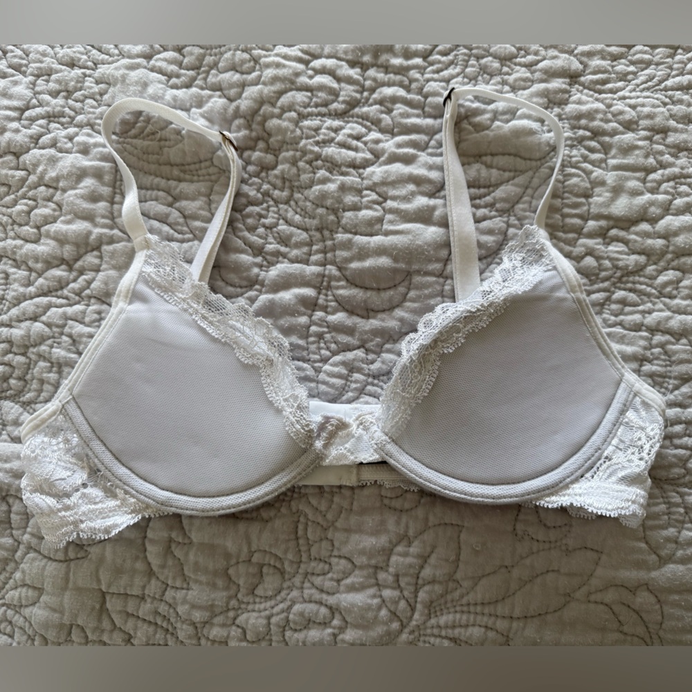 Chic White Lace Accent Bra